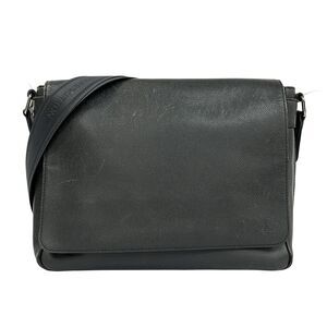 Louis Vuitton Roman MM Taiga Shoulder Bag M32624